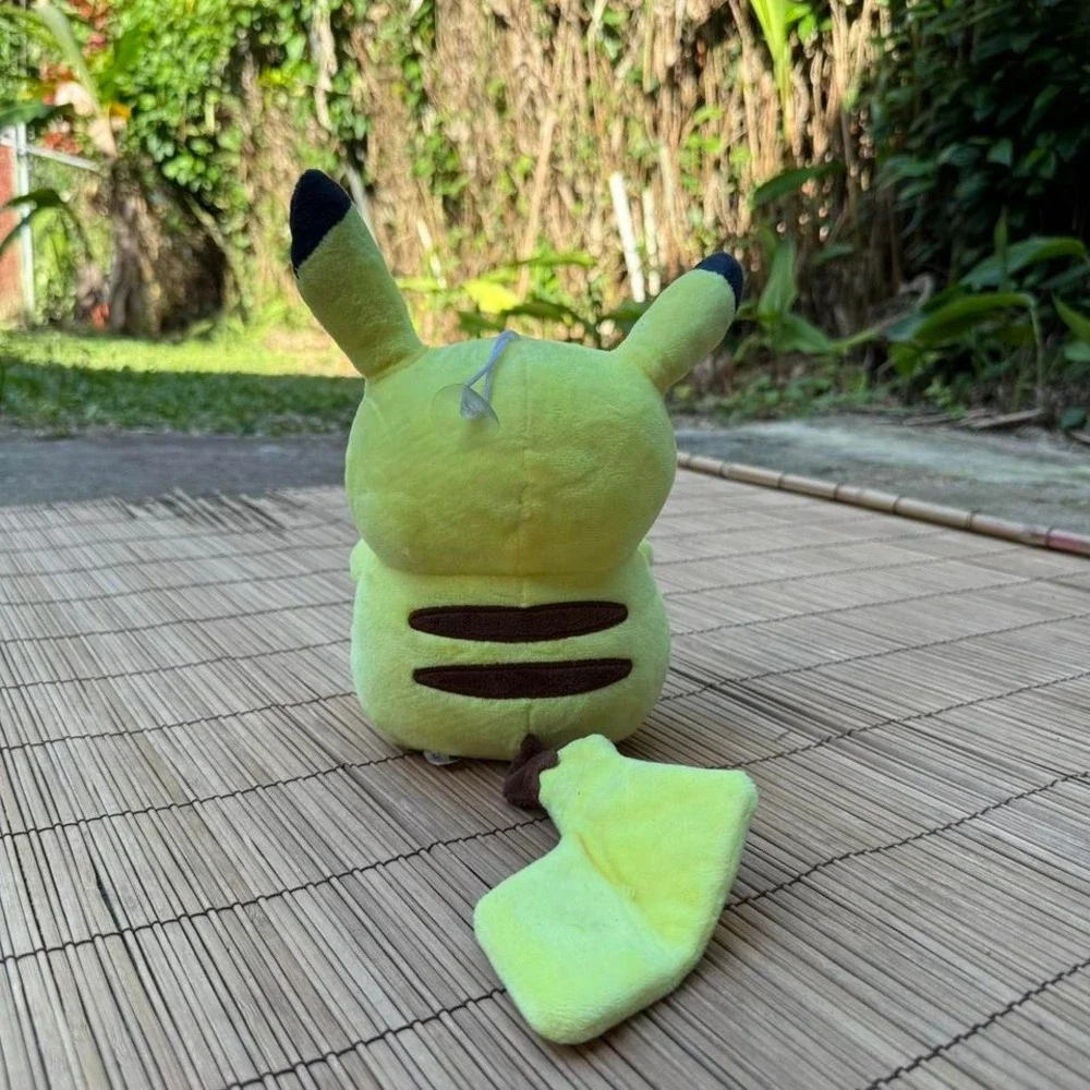 Pokemon pikachu plush